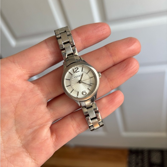 Fossil Watch - Picture 4 of 5